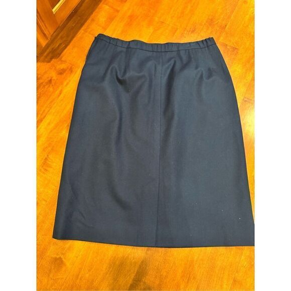 Woman’s vintage Pendleton plus size 100% wool skirt - Picture 6 of 7